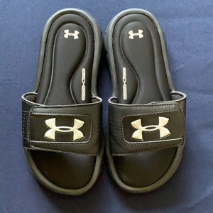 Boys' UA Ignite V Slides